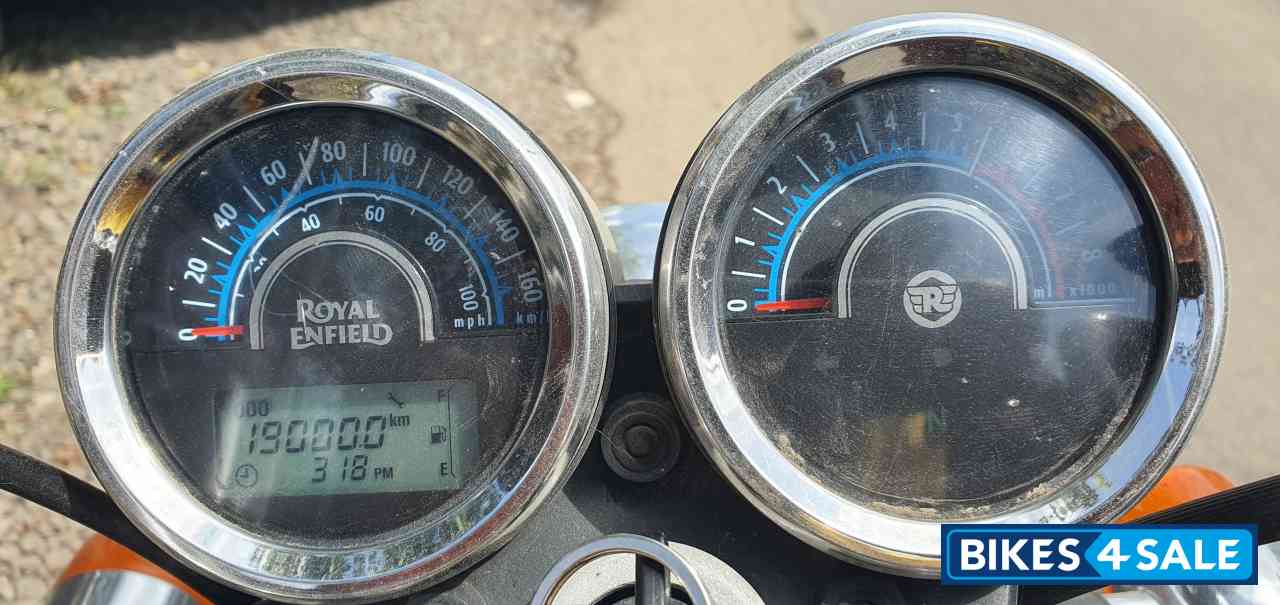 Stone Royal Enfield Thunderbird 350