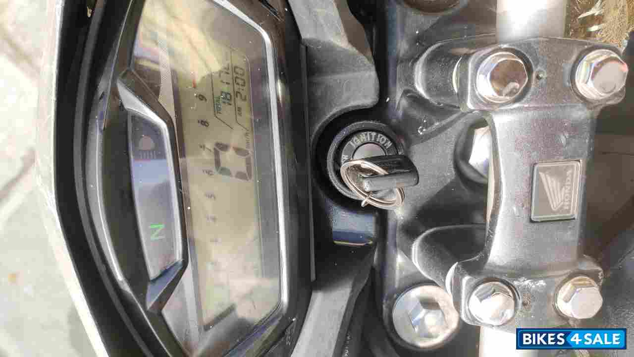 Mat Axis Gray Metlc Honda CB Hornet 160R ABS
