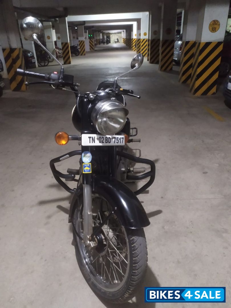 Black Royal Enfield Classic 350
