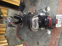 Black Bajaj Avenger Cruise 220 BS6