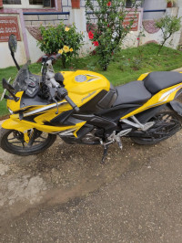Yellow Bajaj Pulsar RS 200 ABS