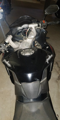 Black Bajaj Pulsar RS 200