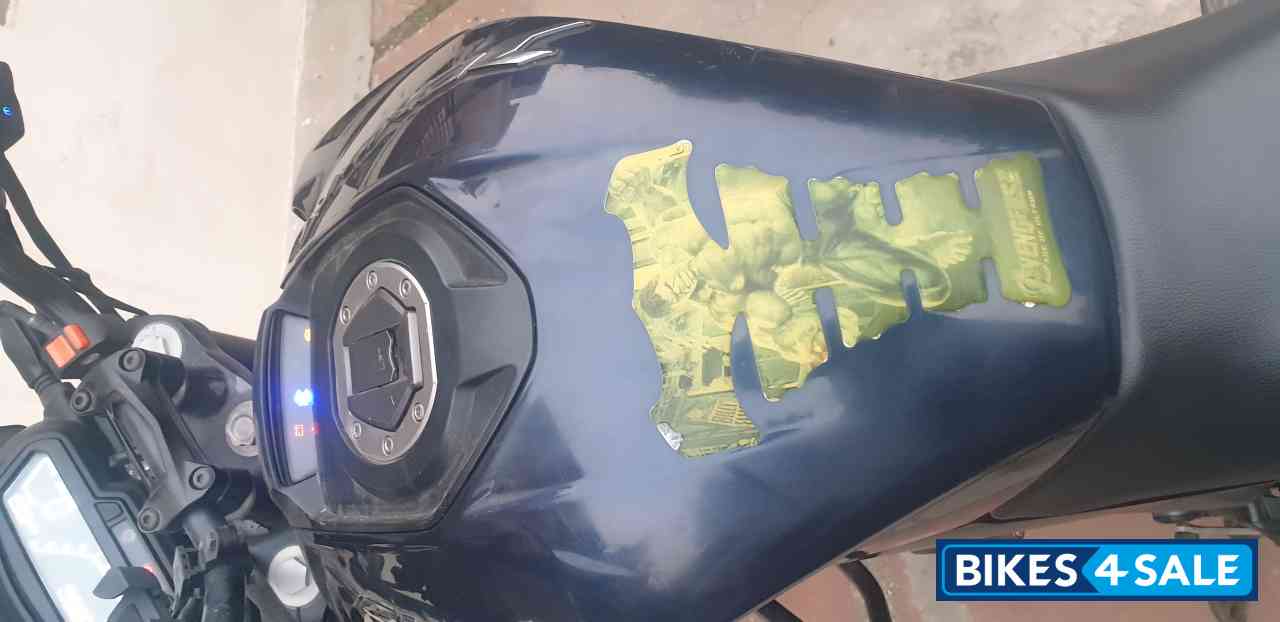 Midnight Blue Bajaj Dominar 400 Disc