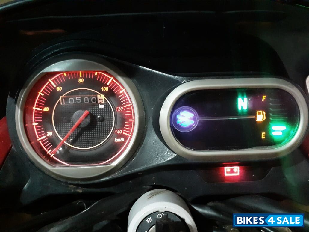 Cocktail Red Bajaj V15