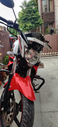 Red Yamaha FZ-S FI V2