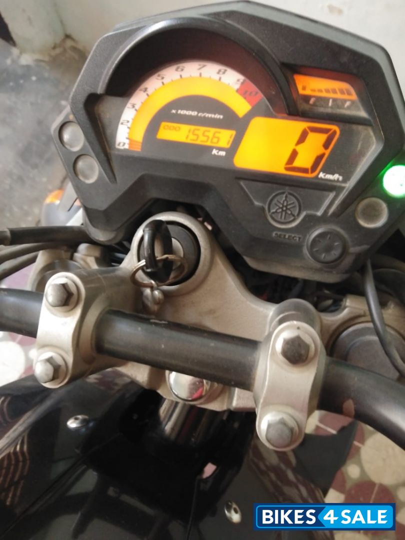 Black Yamaha FZ16