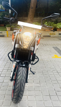 White With Graphic Decals KTM Duke 200