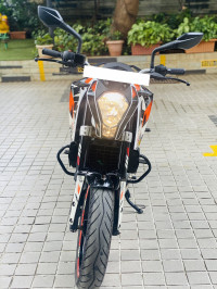 White With Graphic Decals KTM Duke 200