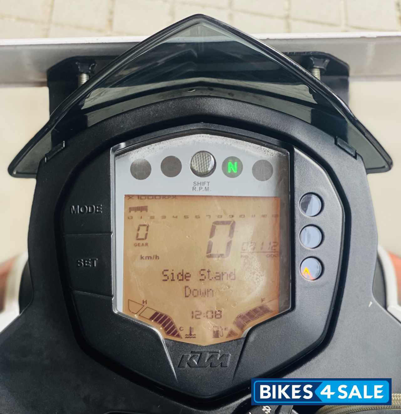 White With Graphic Decals KTM Duke 200 White With Graphic Decals KTM Duke 200