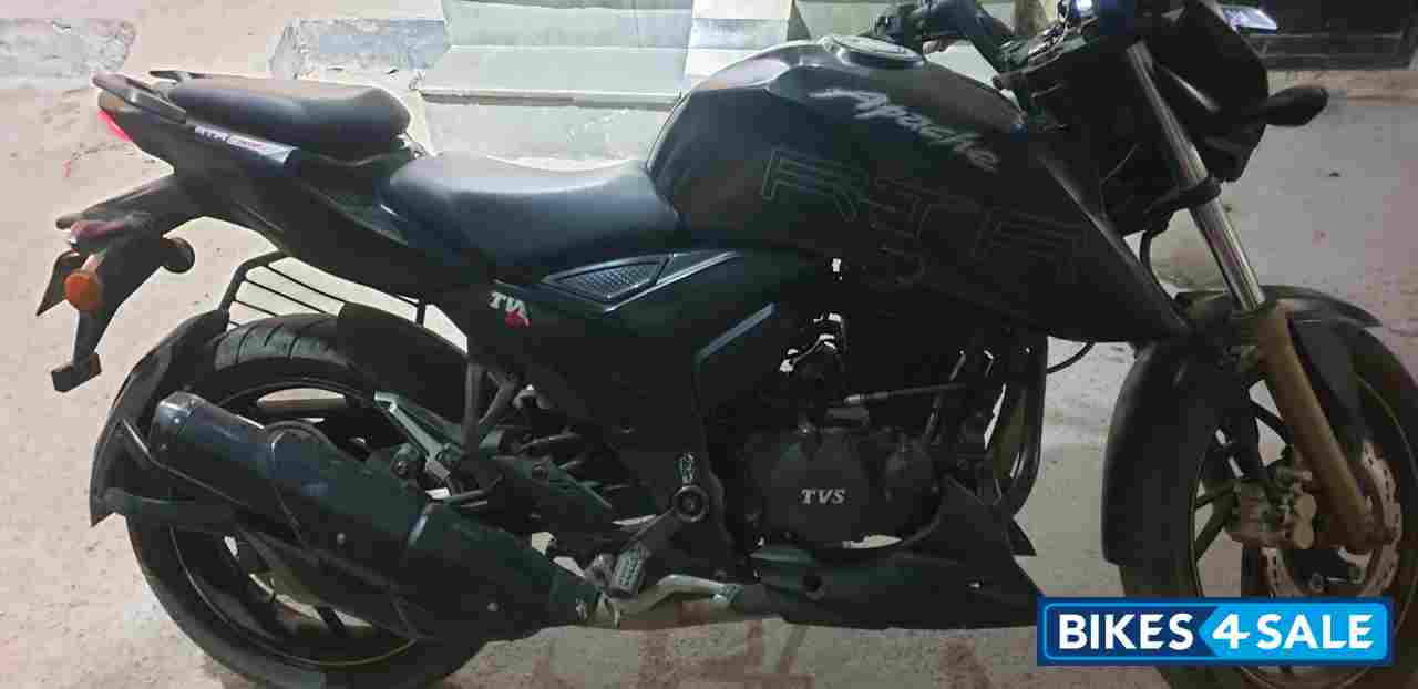 Matte Black TVS Apache RTR 200 4V Matte Black TVS Apache RTR 200 4V