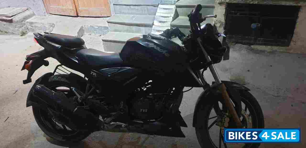 Matte Black TVS Apache RTR 200 4V Matte Black TVS Apache RTR 200 4V