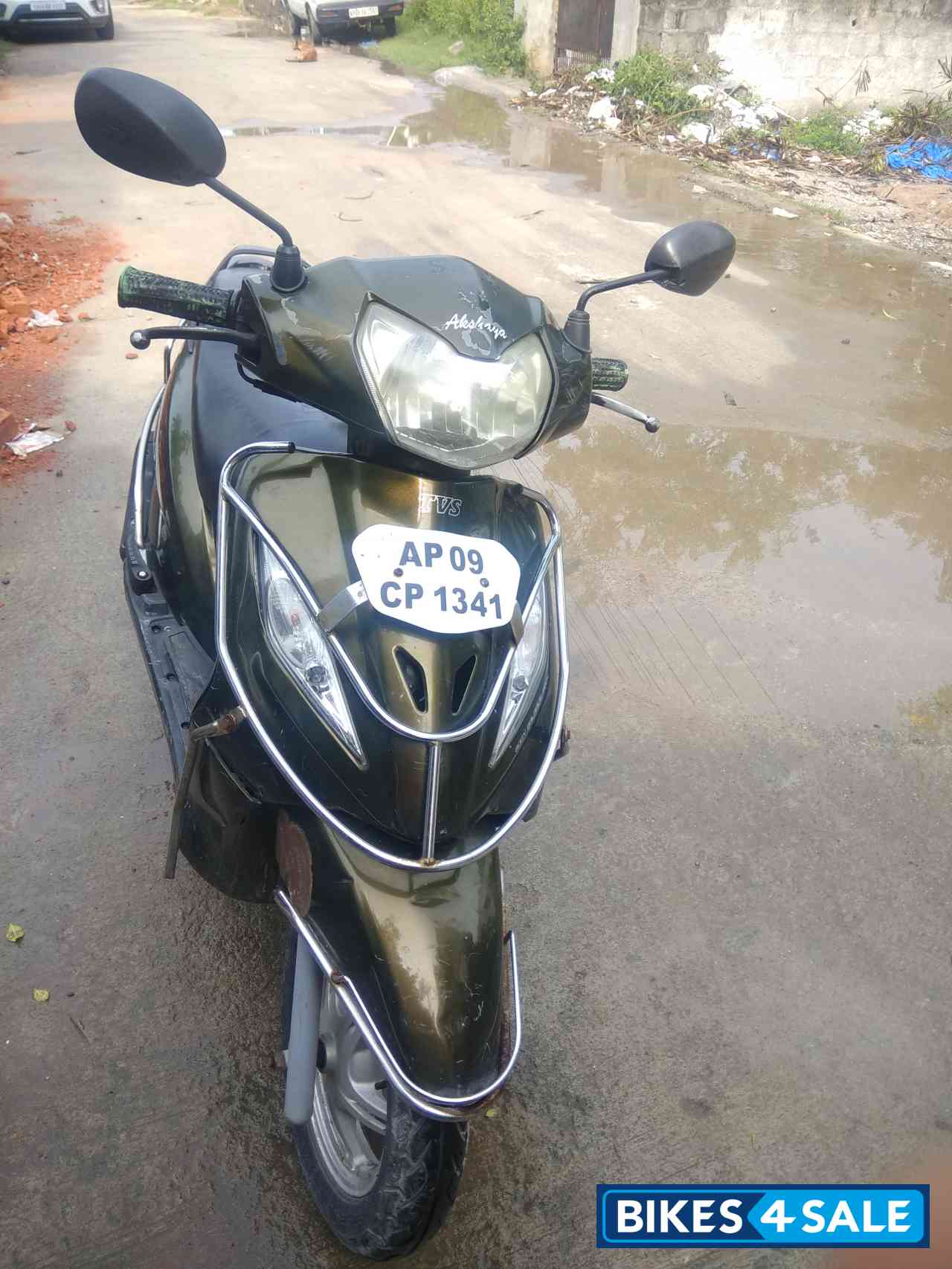 Green TVS Wego Green TVS Wego