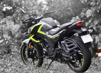 Honda CB Hornet 160R
