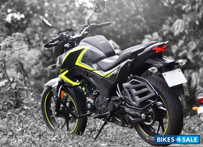 Honda CB Hornet 160R