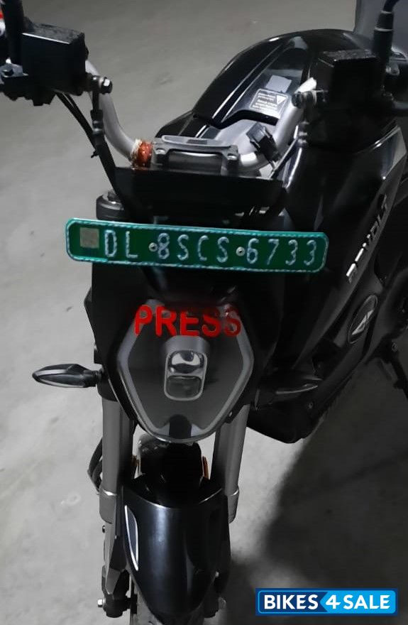 revolt rv 400 charging