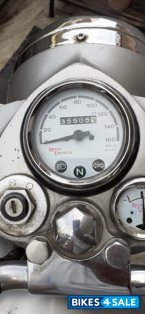 Silver Royal Enfield Bullet Electra 5S