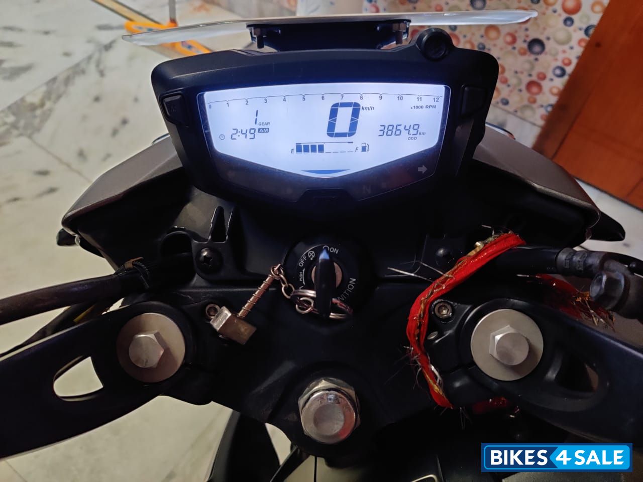 TVS Apache RTR 200 4V TVS Apache RTR 200 4V