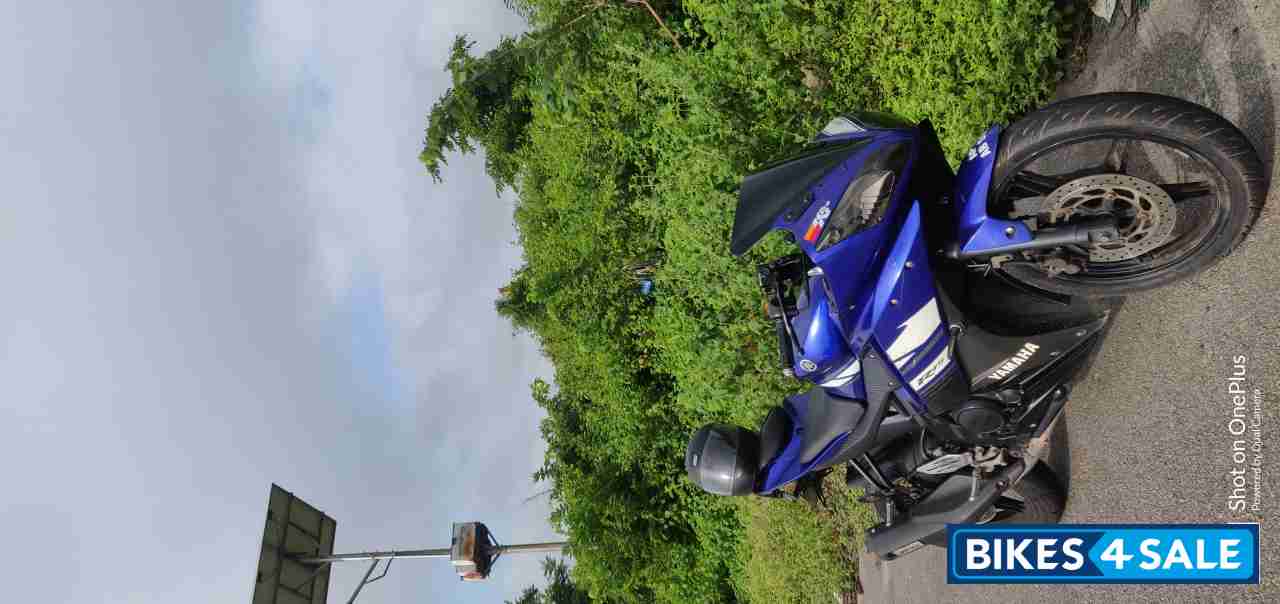 Blue And Black Yamaha YZF R15 V2