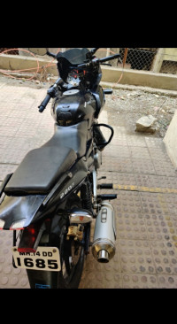 Bajaj Pulsar 220F