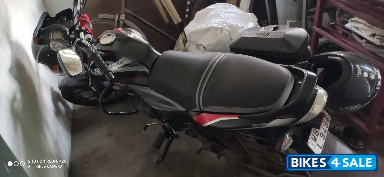 Black Bajaj Discover DTSi 125