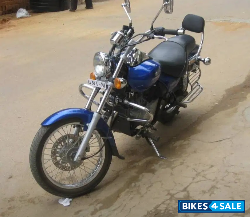 Bajaj Avenger 220 DTS-i Bajaj Avenger 220 DTS-i