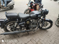 Matte Black Royal Enfield Classic Stealth Black