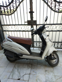 White Honda Activa 3G