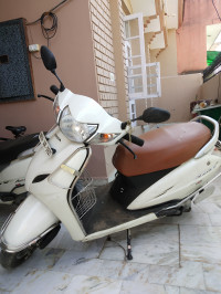 White Honda Activa 3G