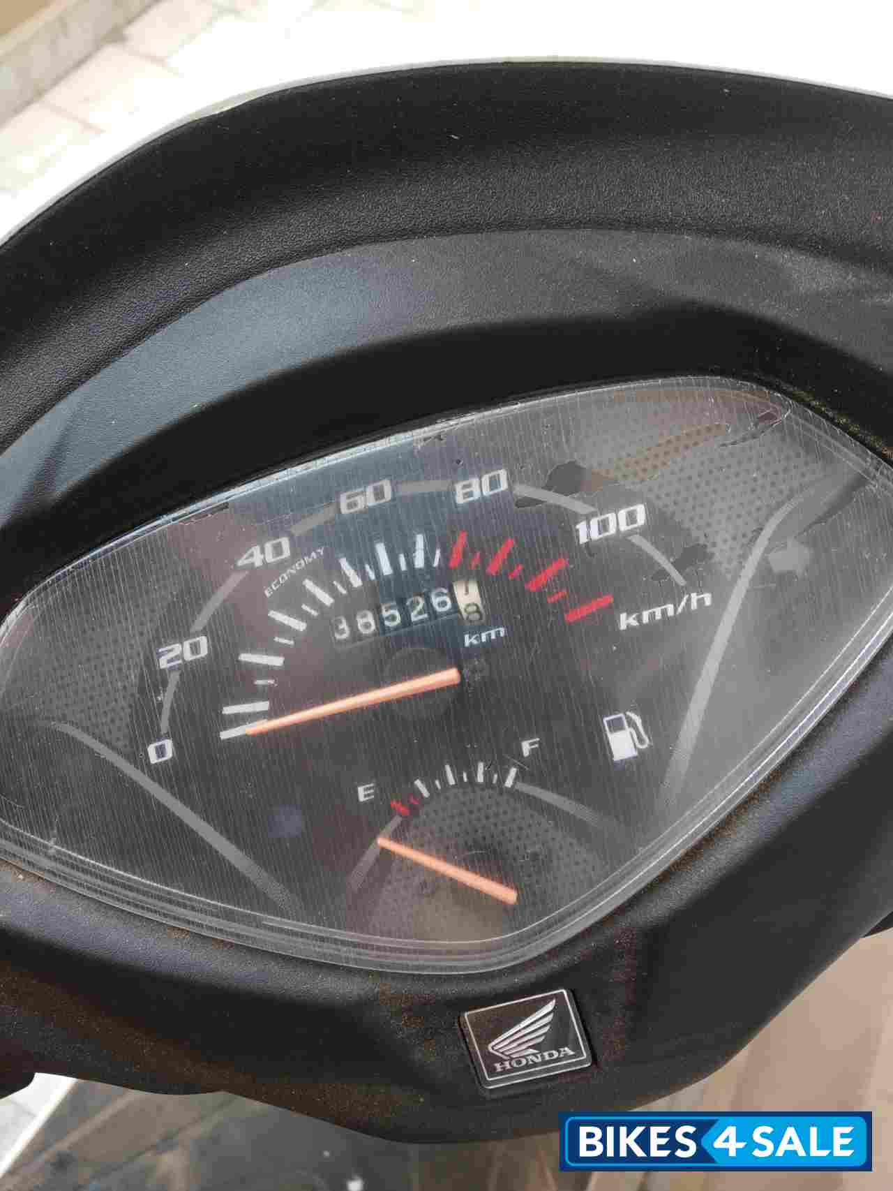 White Honda Activa 3G