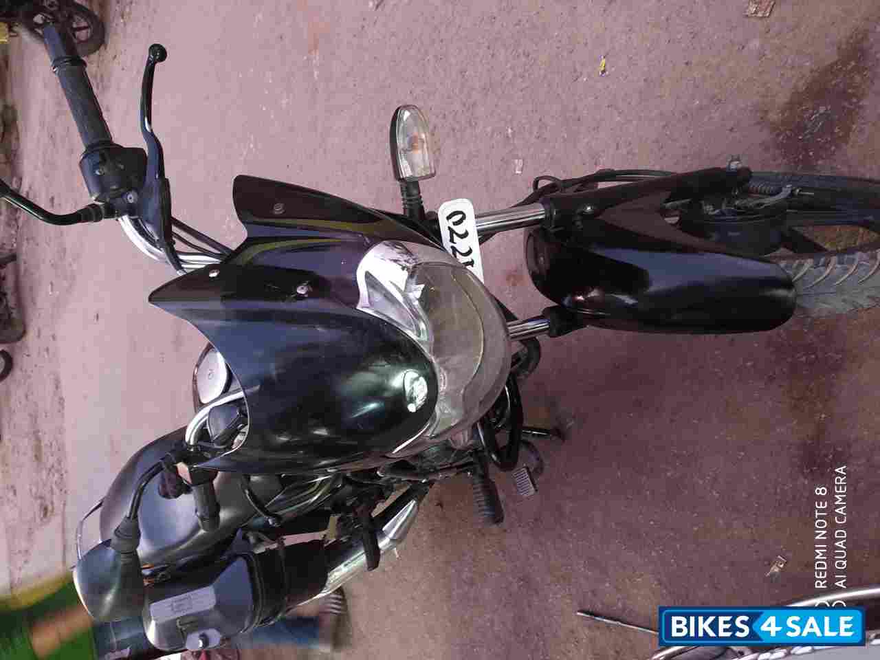 Black Bajaj Discover 125