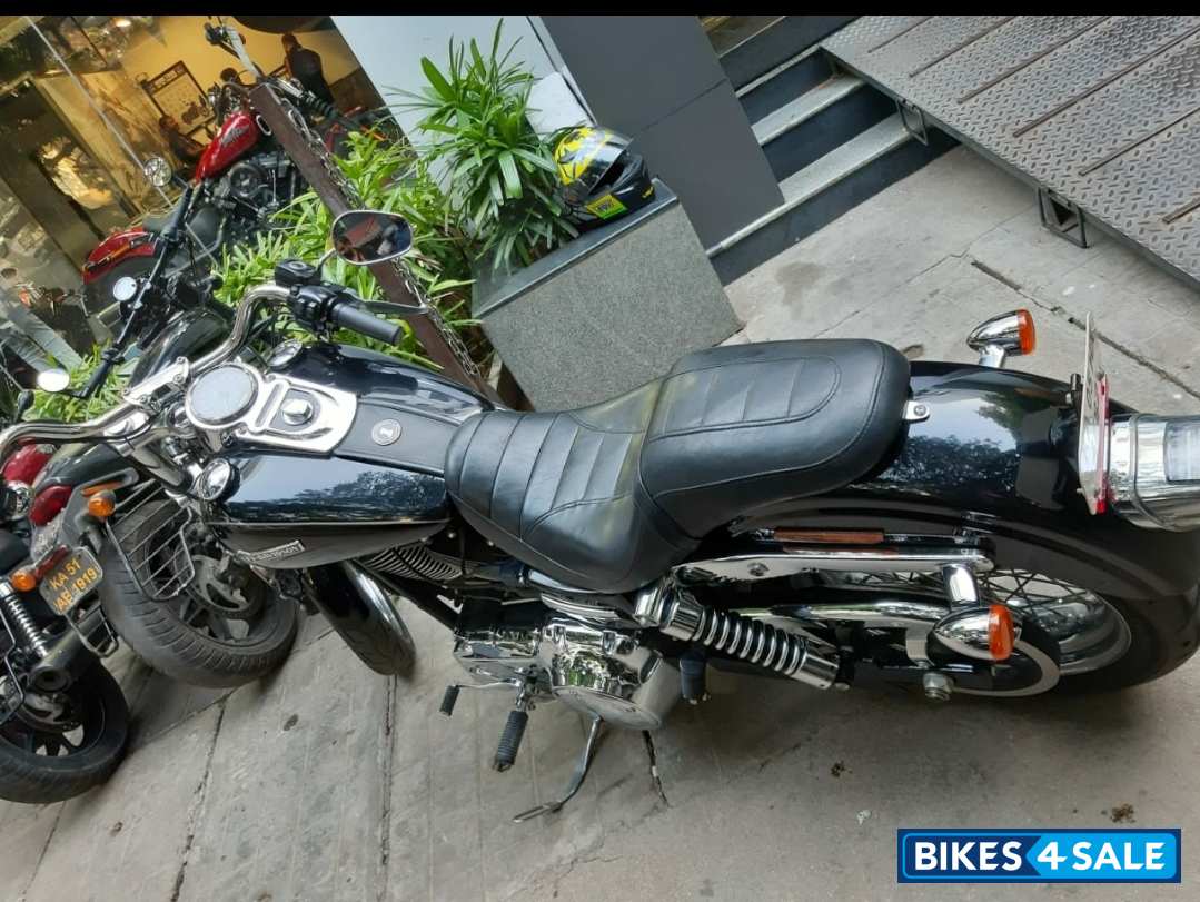 Black And Crome Harley Davidson Dyna FXDC Super Glide Custom
