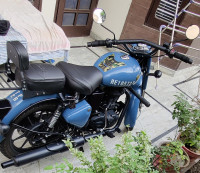 Royal Enfield Classic Signals Airborne Blue