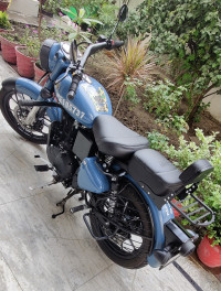 Royal Enfield Classic Signals Airborne Blue