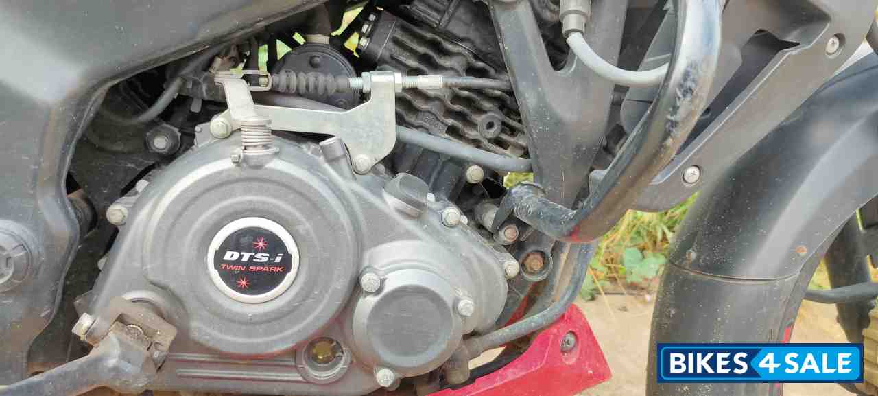 Red Bajaj Pulsar NS 160