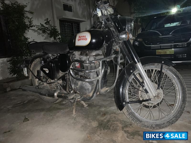 Black Royal Enfield Classic 350 Black Royal Enfield Classic 350