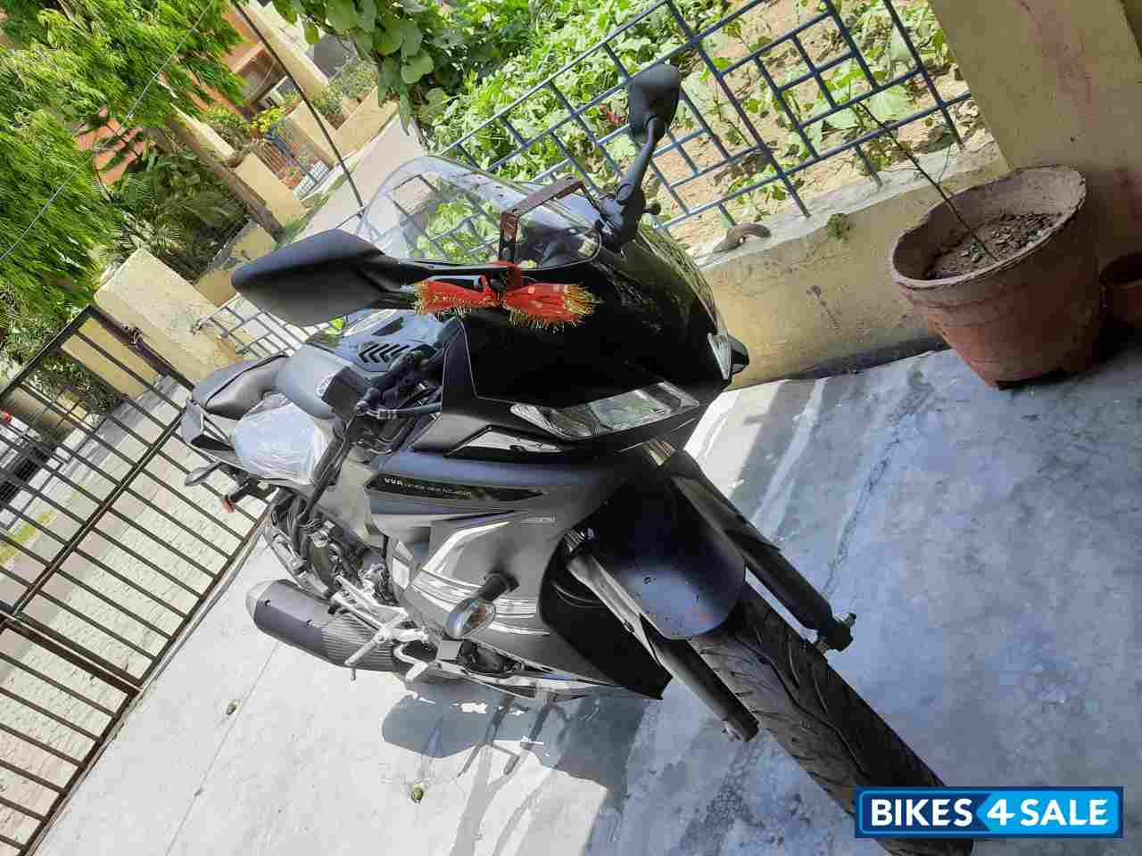 Black Yamaha YZF R15 V3 BS6