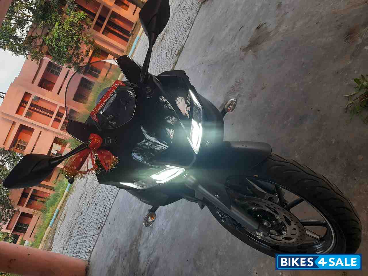 Black Yamaha YZF R15 V3 BS6