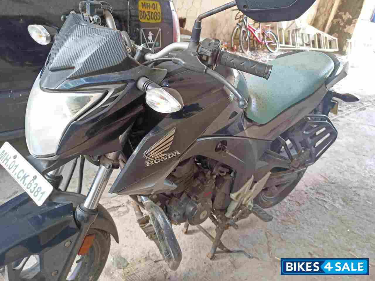 Honda CB Hornet 160R