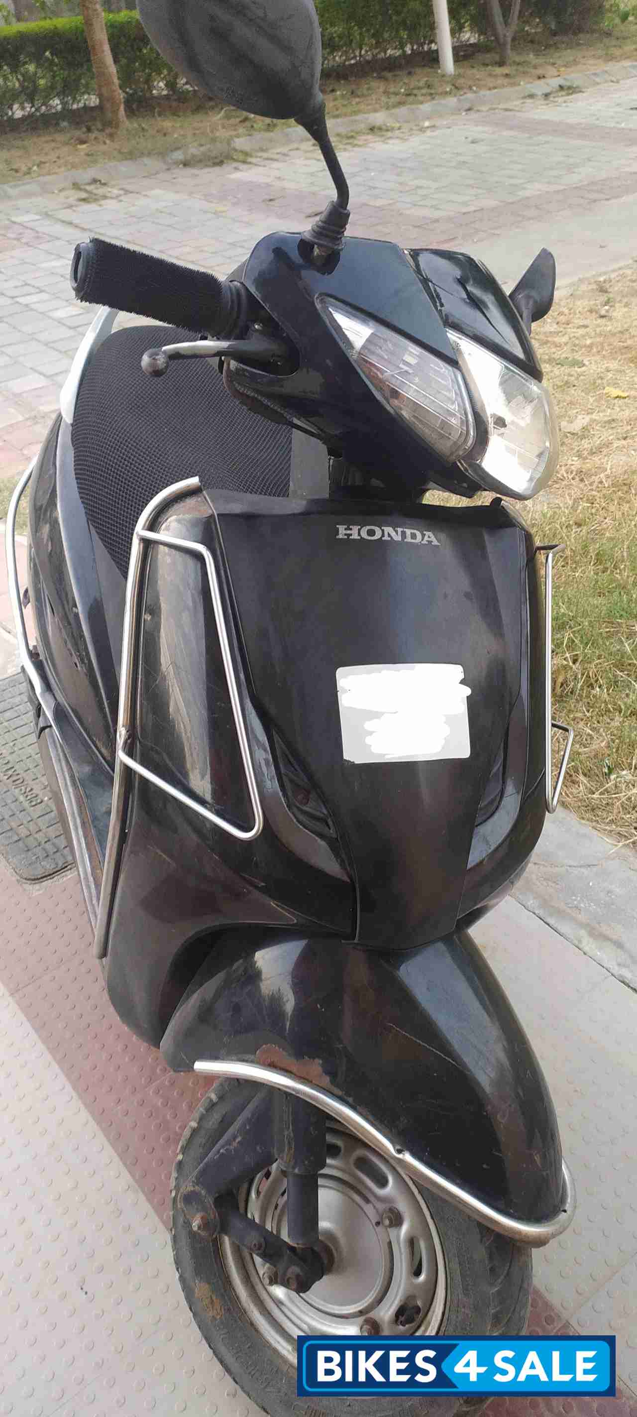 Black Honda Activa