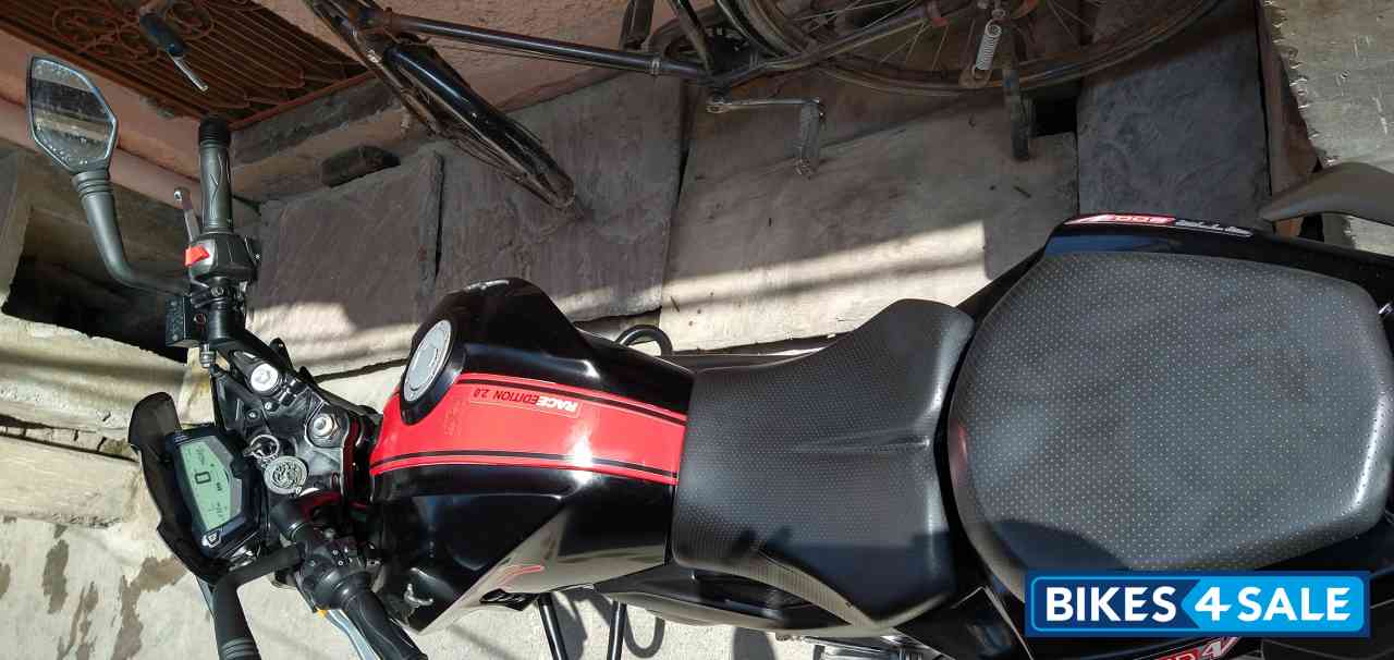 TVS Apache RTR 200 4V