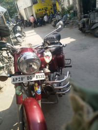 Royal Enfield Classic 500