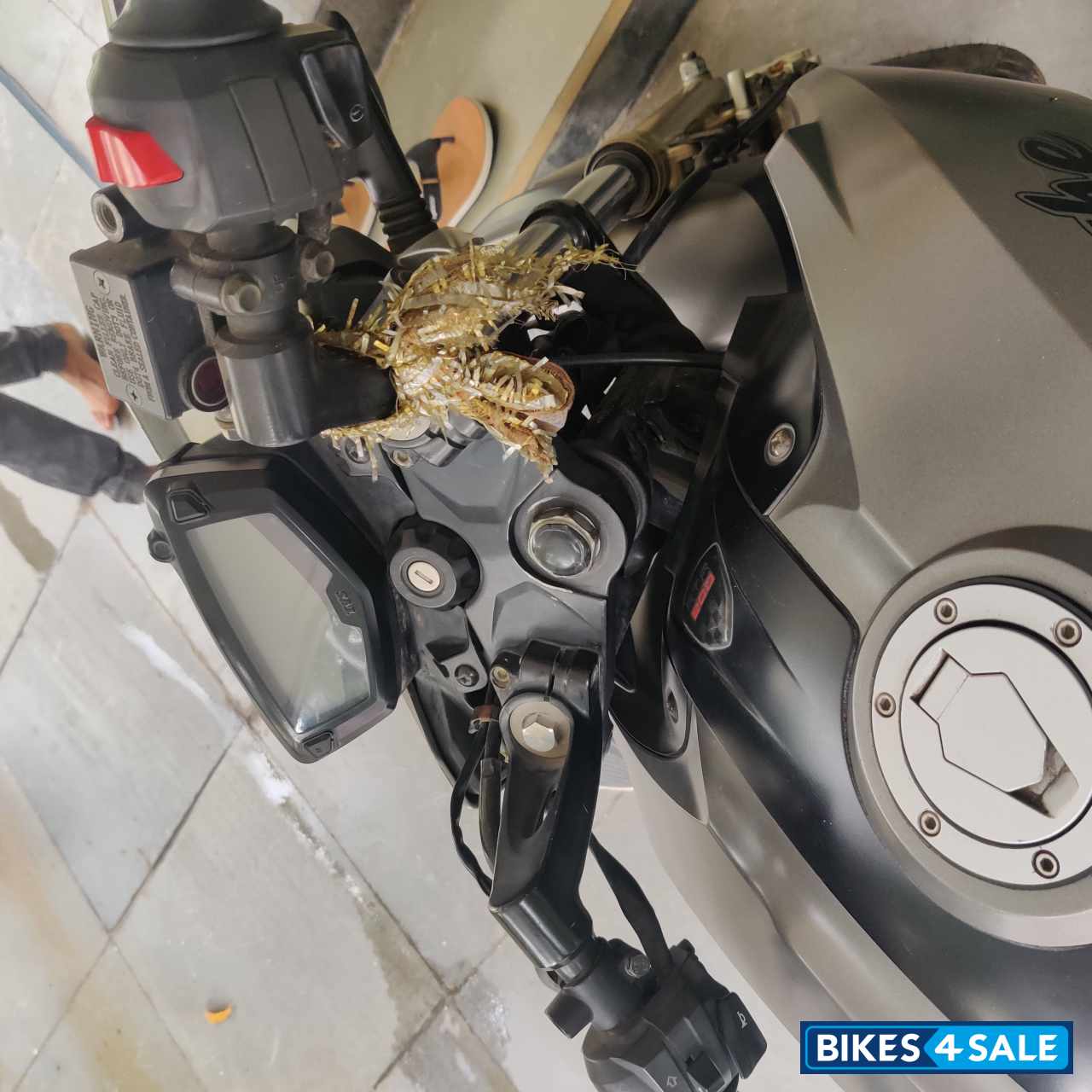 TVS Apache RTR 200 4V