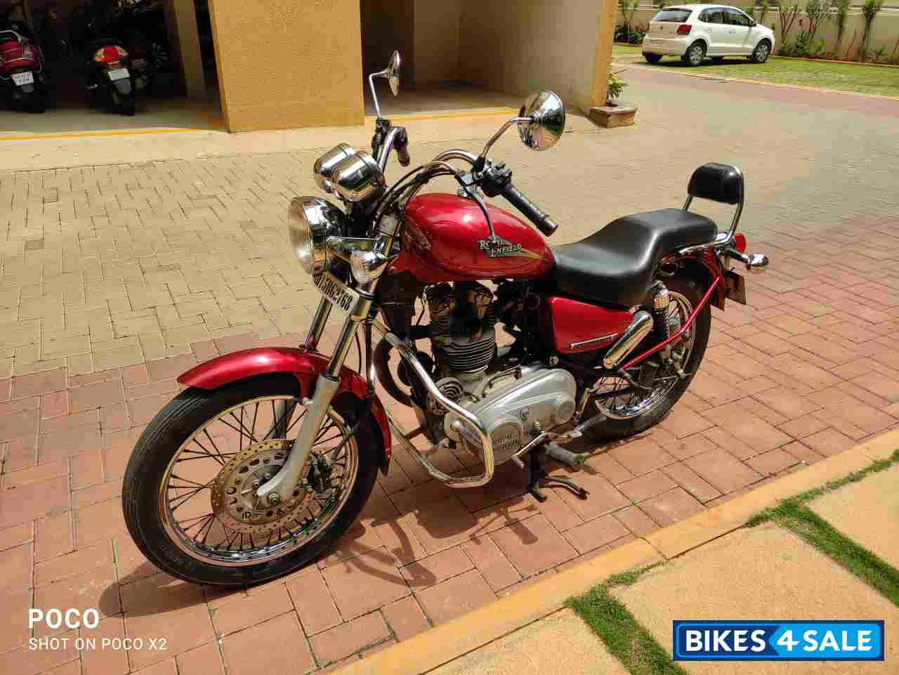 Red Royal Enfield Thunderbird Red Royal Enfield Thunderbird