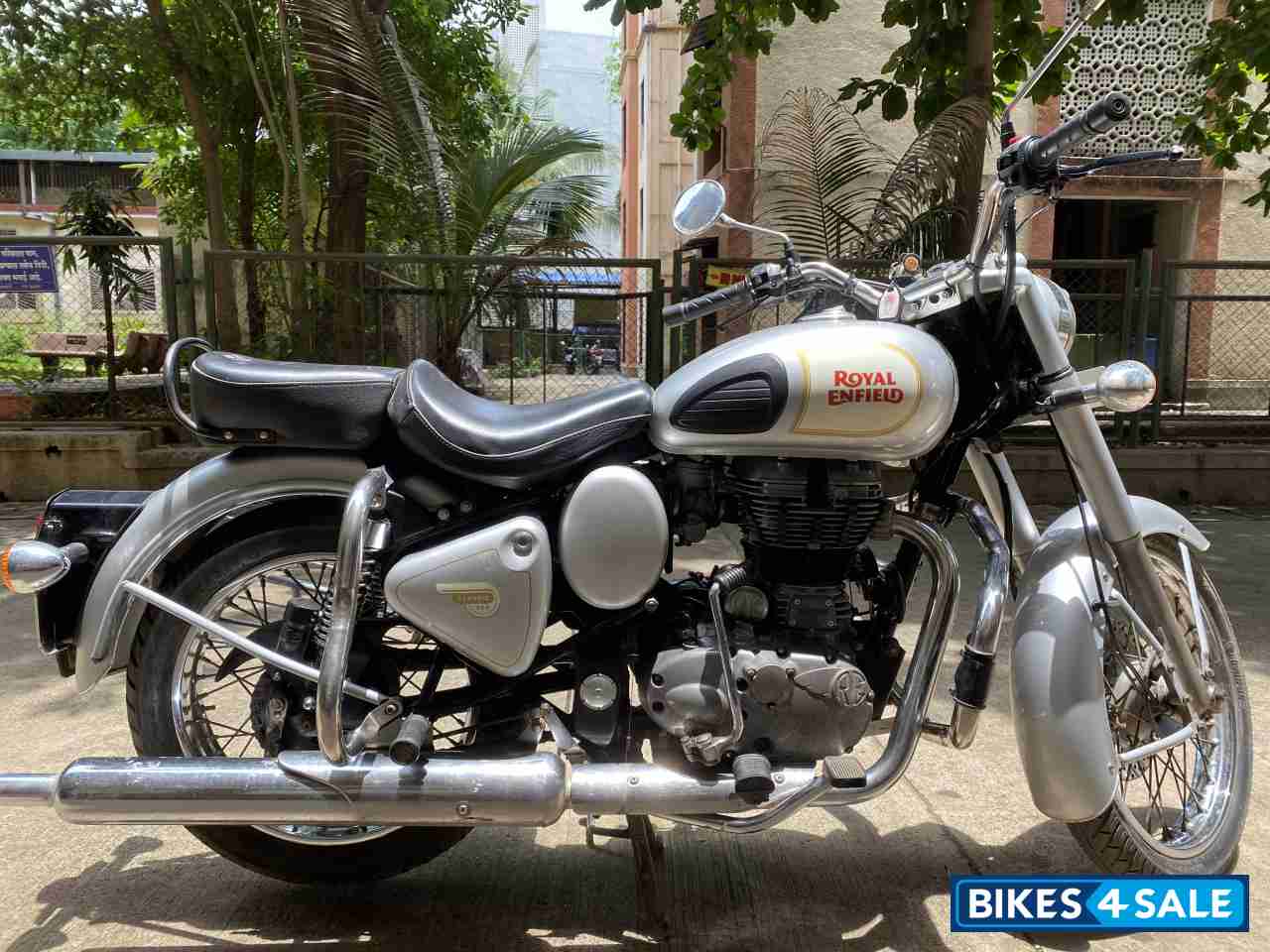 Silver Royal Enfield Classic 350
