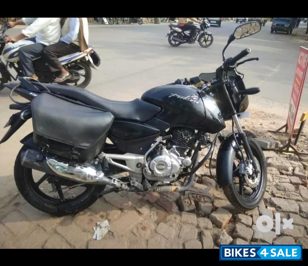 Black Bajaj Pulsar 150 DTSi
