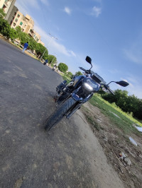 Black TVS Apache RTR 160 4V BS6