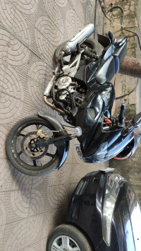 Bajaj Pulsar 220F 2013 Model