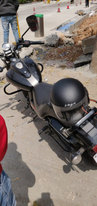 Bajaj Avenger Street 220