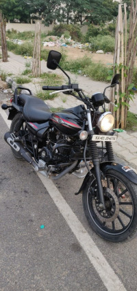 Bajaj Avenger Street 220