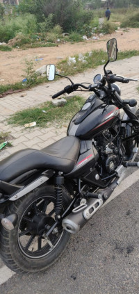 Bajaj Avenger Street 220